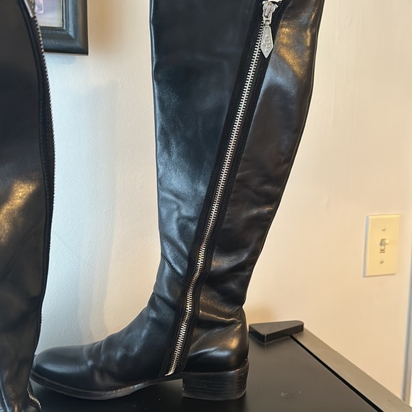 Dolald J Pliner used boot size 5.5 - Picture 6 of 16